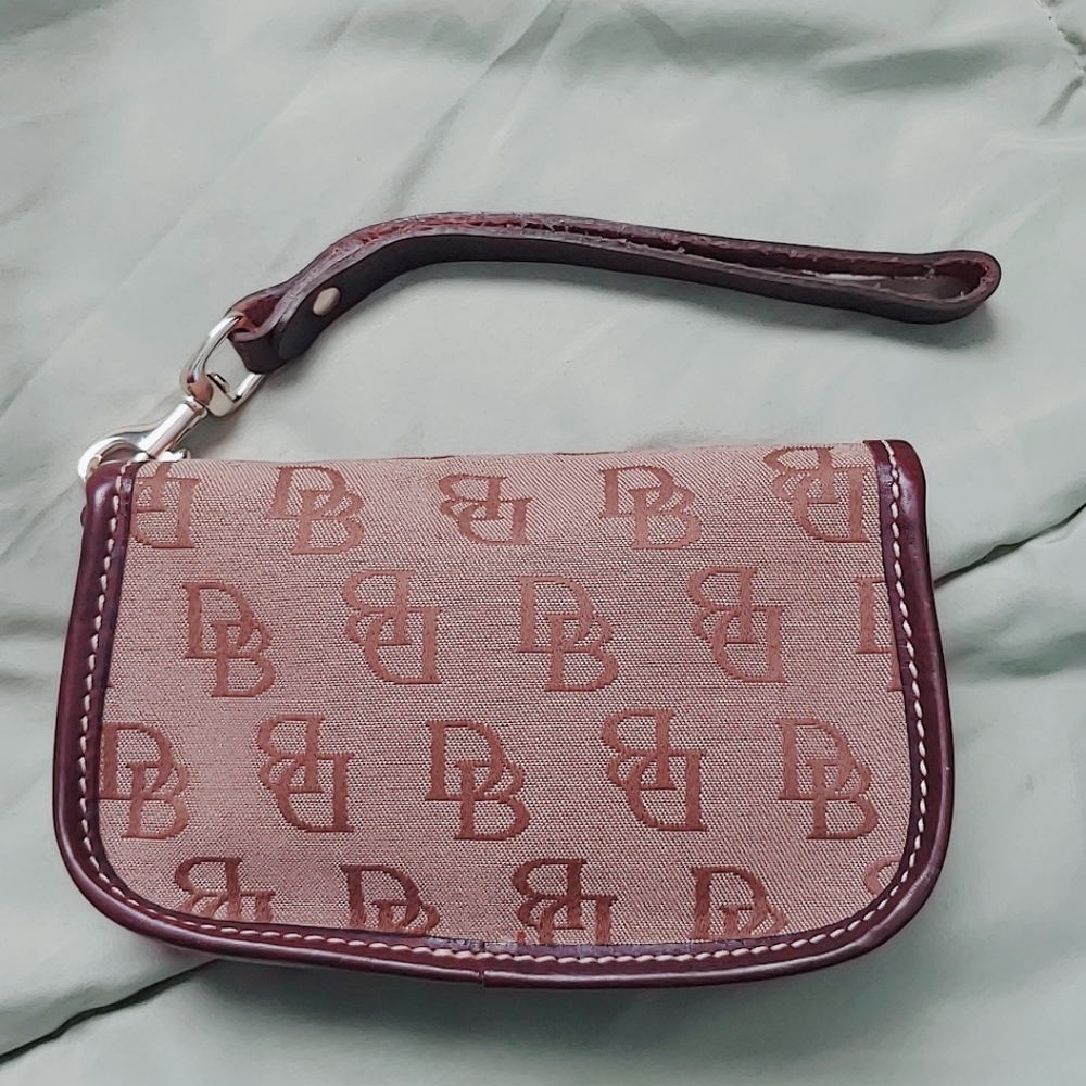 SOLD - Dooney & Bourke Wristlet - Picture 4 of 8